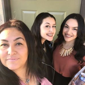 Meet your Posher, Gina